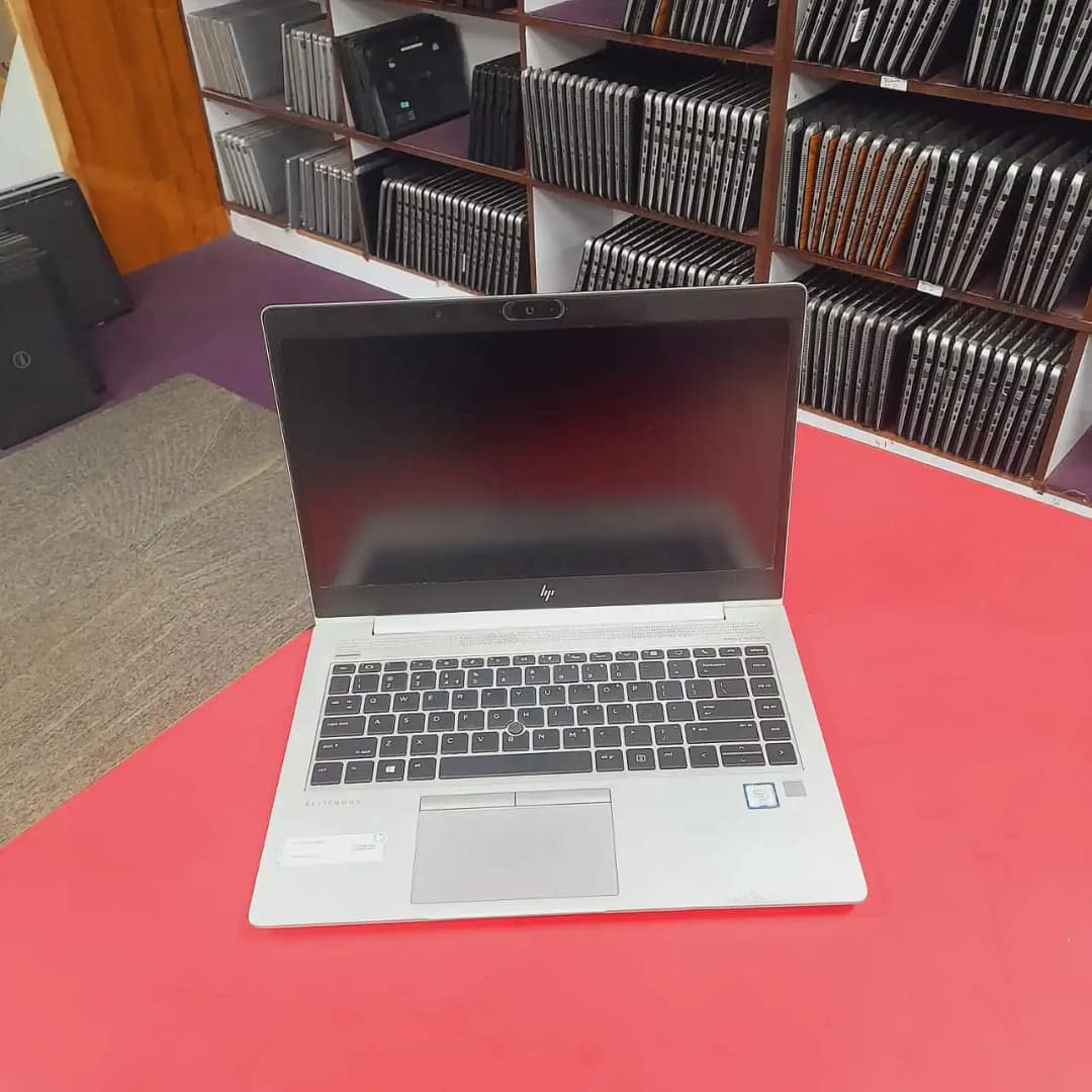 Refurbished HP 840 g5 core i5 8th gen 8gb 256gb laptop under 25000 in Delhi front view