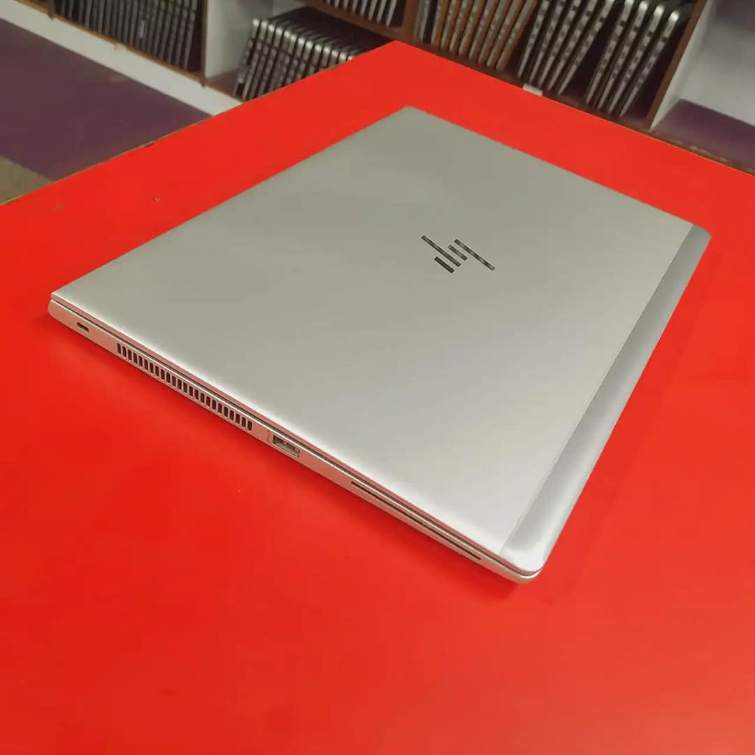 Refurbished HP 840 g5 core i5 8th gen 8gb 256gb laptop under 25000 in Delhi side