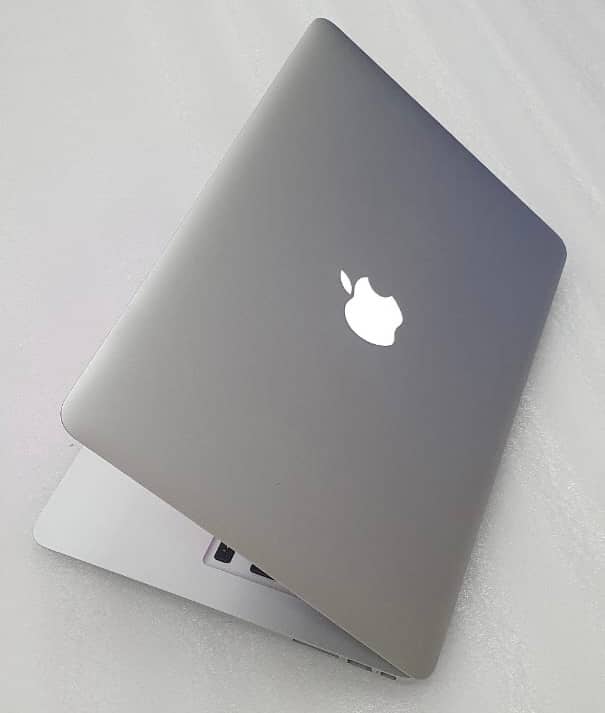 Refurbished Apple MacBook air a1466