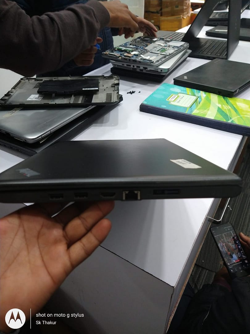 Second-hand Lenovo ThinkPad E450 Core I3 4th gen 8gb 256gb left socket view